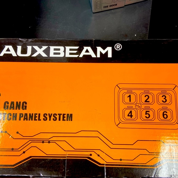 Auxbeam 6 Gang switch panel - Picture 1 of 3